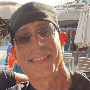 Meet your Posher, Tom